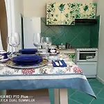 Small Wonder Tiny Town House * Amalfi