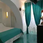 Appartement Small Wonder Tiny Town House *