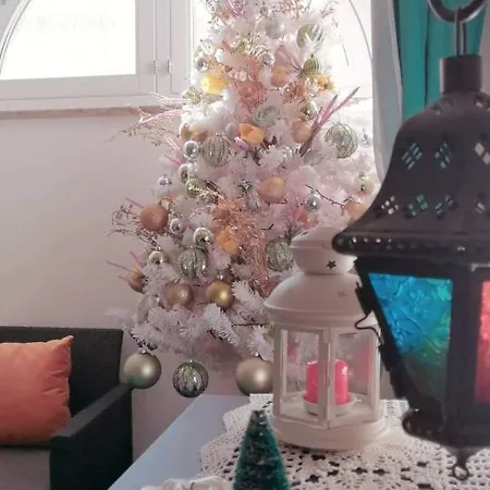 Daire Small Wonder Tiny Town House *